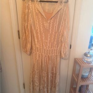 Sundance Cream Long Sleeve Lace Dress